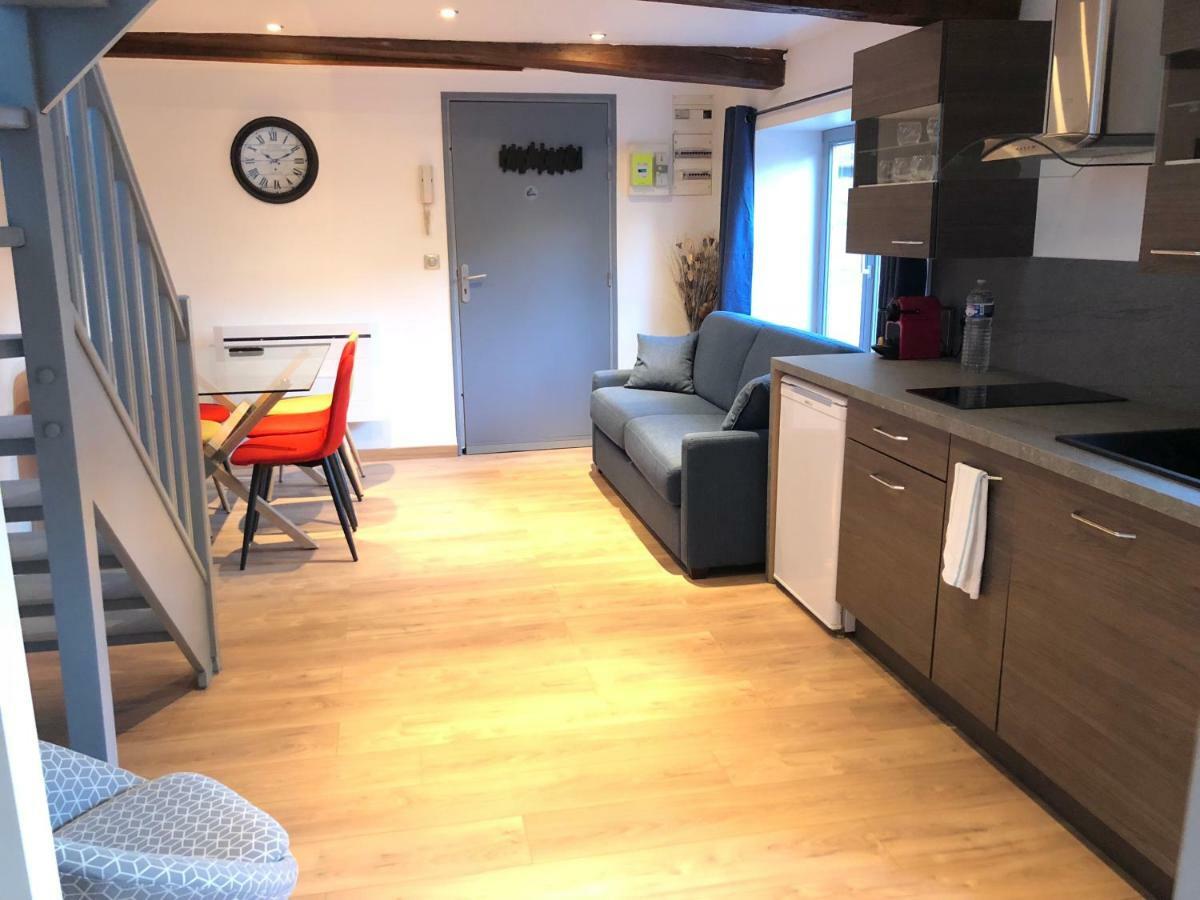 Le Madame Little Appart'Hotel Лилль Экстерьер фото