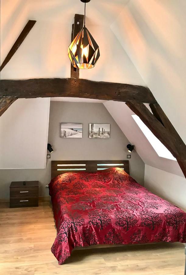 Le Madame Little Appart'Hotel Лилль Экстерьер фото